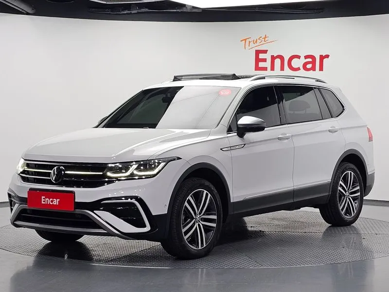 Volkswagen Tiguan 2.0 TSI Prestige