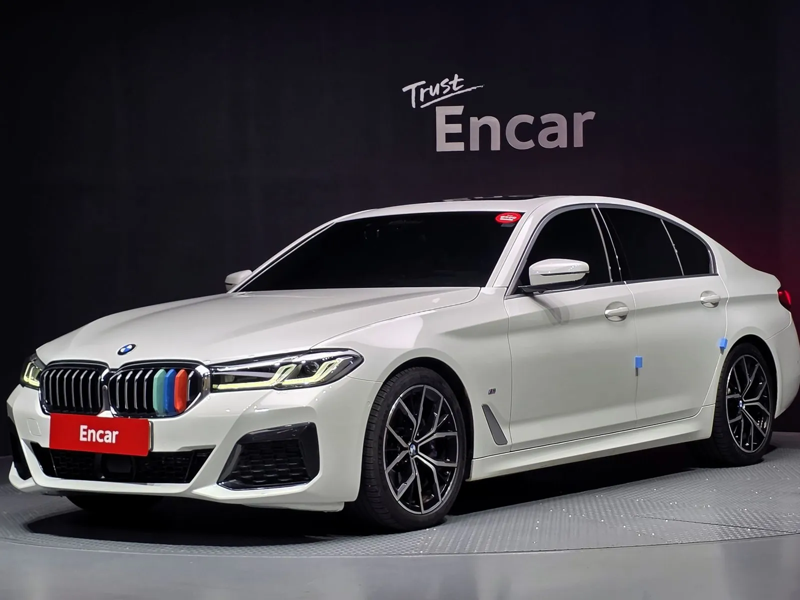 BMW 5 Series 530i xDrive M Sport Package, снимка 1 от 20