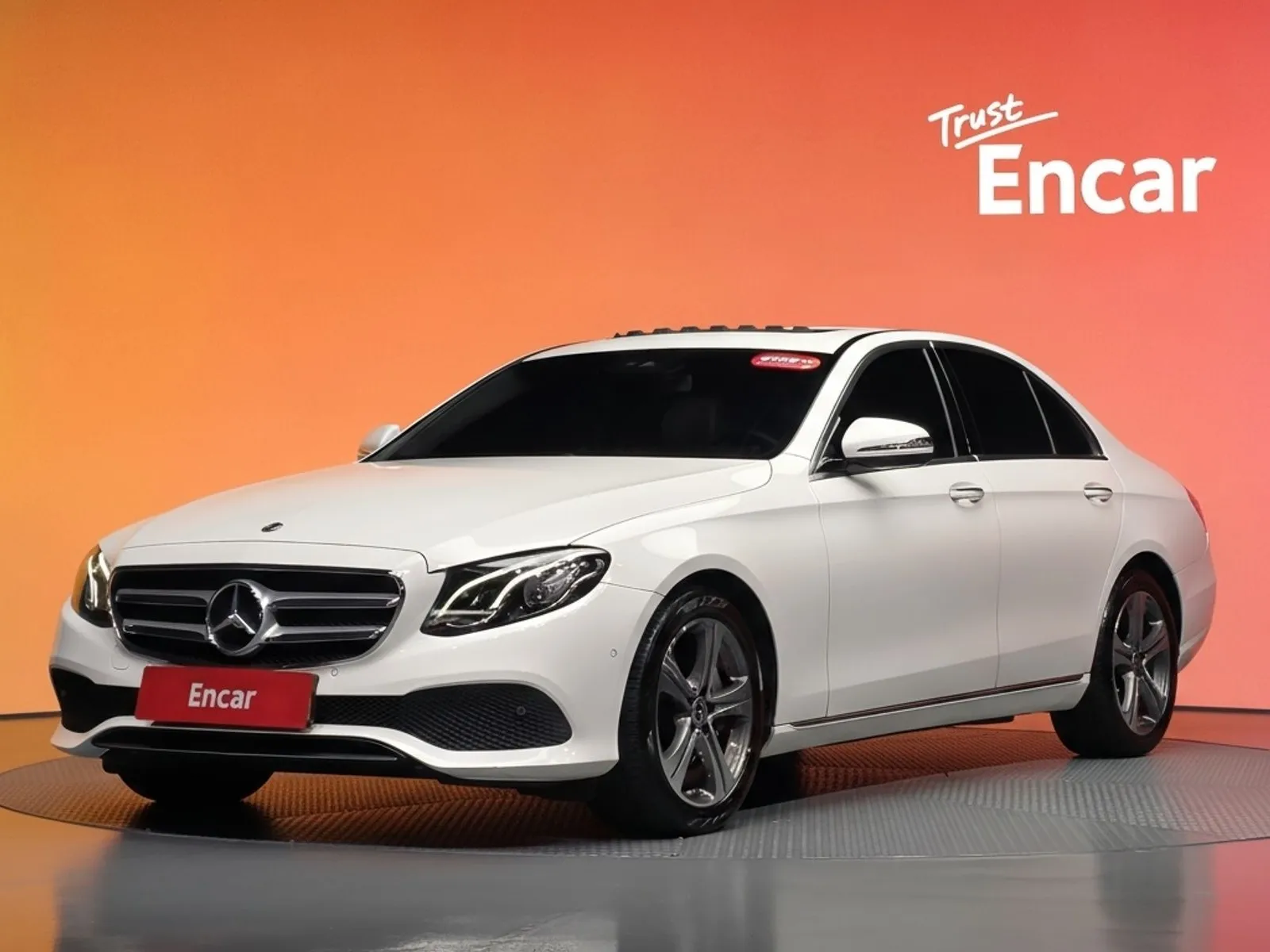 Mercedes-Benz E-Class E300 Avantgarde, снимка 1 от 20