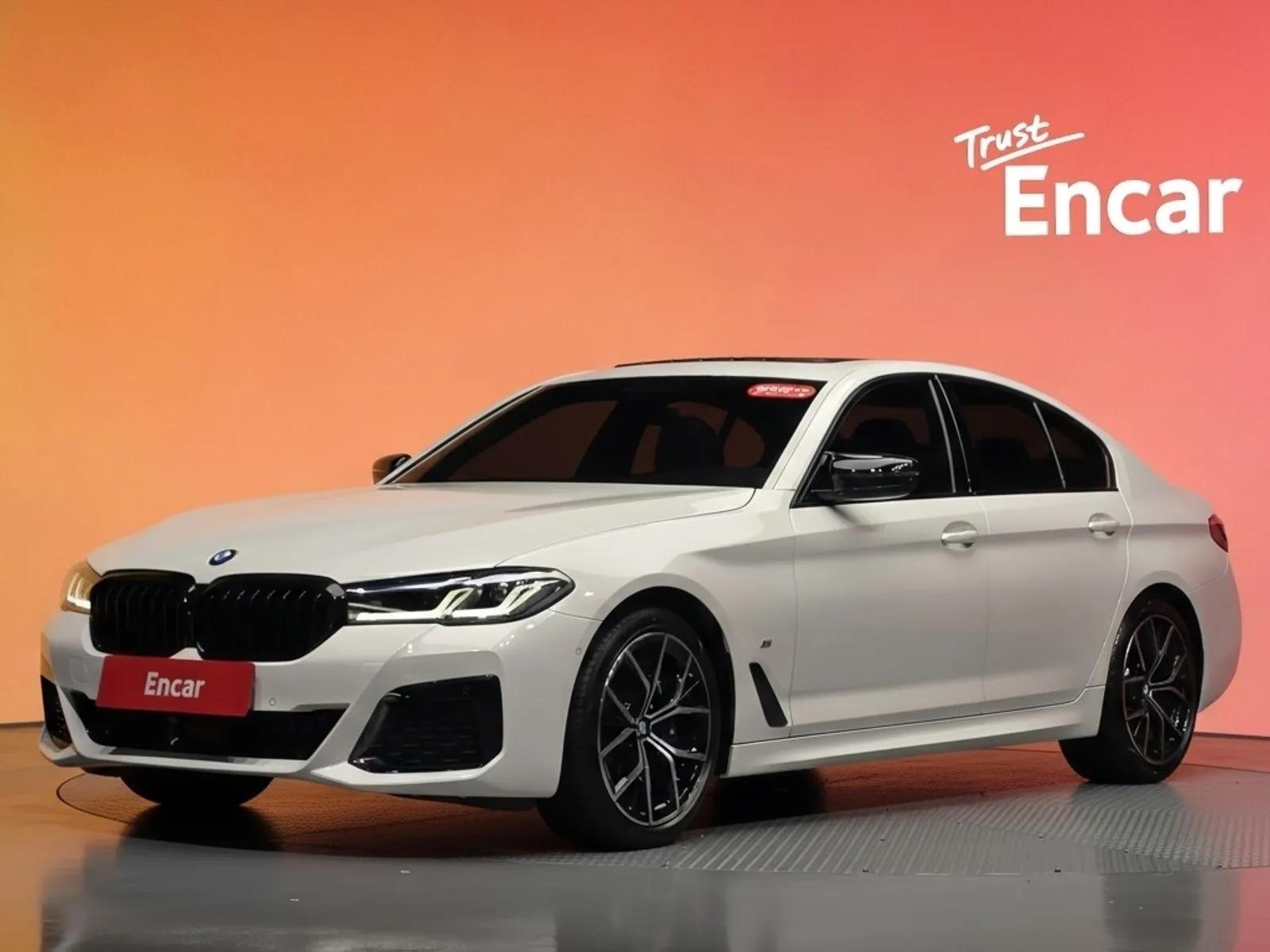 BMW 5 Series 530i M Sport Package, снимка 1 от 20