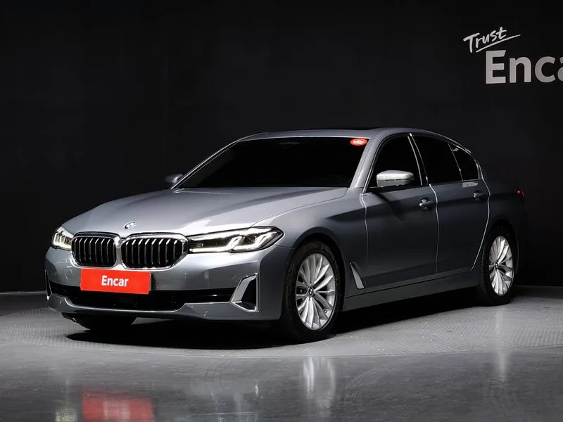 BMW 5 Series 520i Luxury
