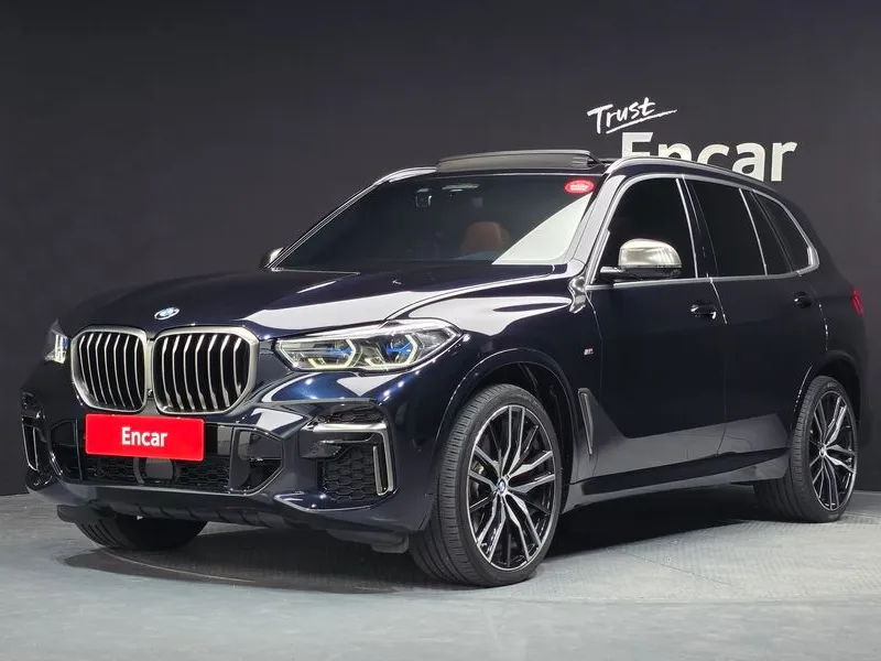 BMW X5 M50i