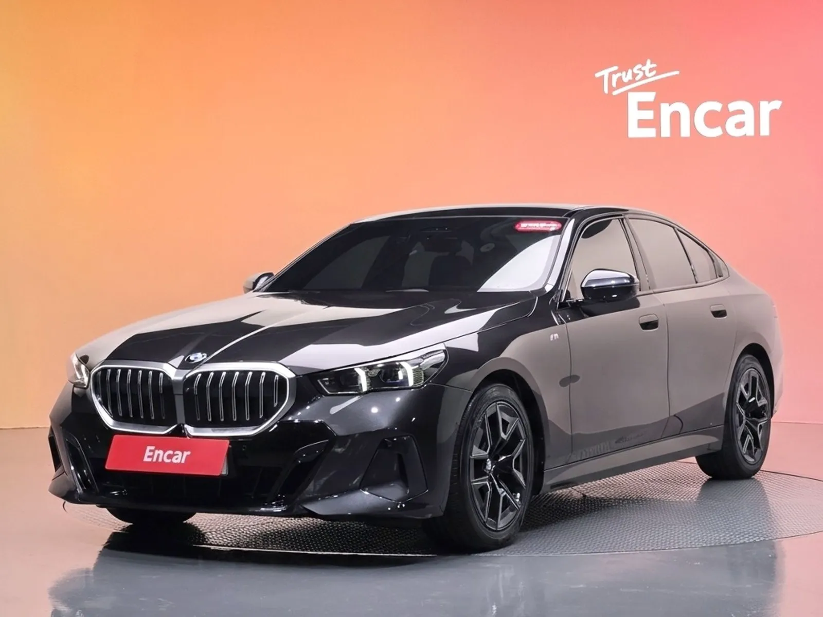 BMW 5 Series 520i M Sport, снимка 1 от 20