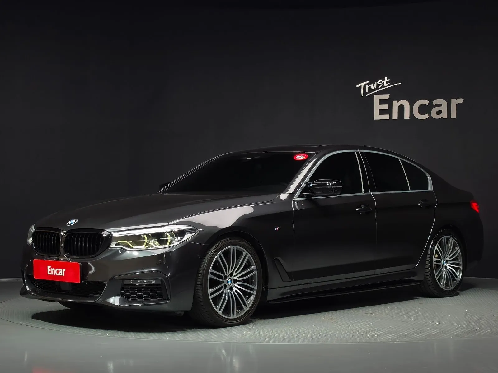 BMW 5 Series 530i M Sport Package Plus, снимка 1 от 20