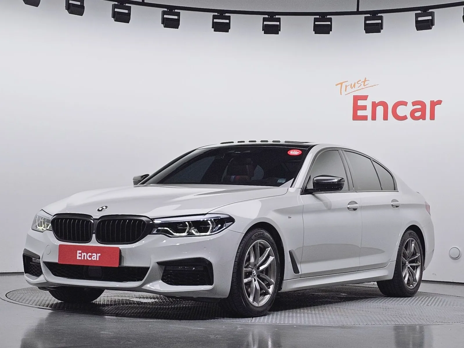 BMW 5 Series 530i M Sport Package Plus, снимка 1 от 20