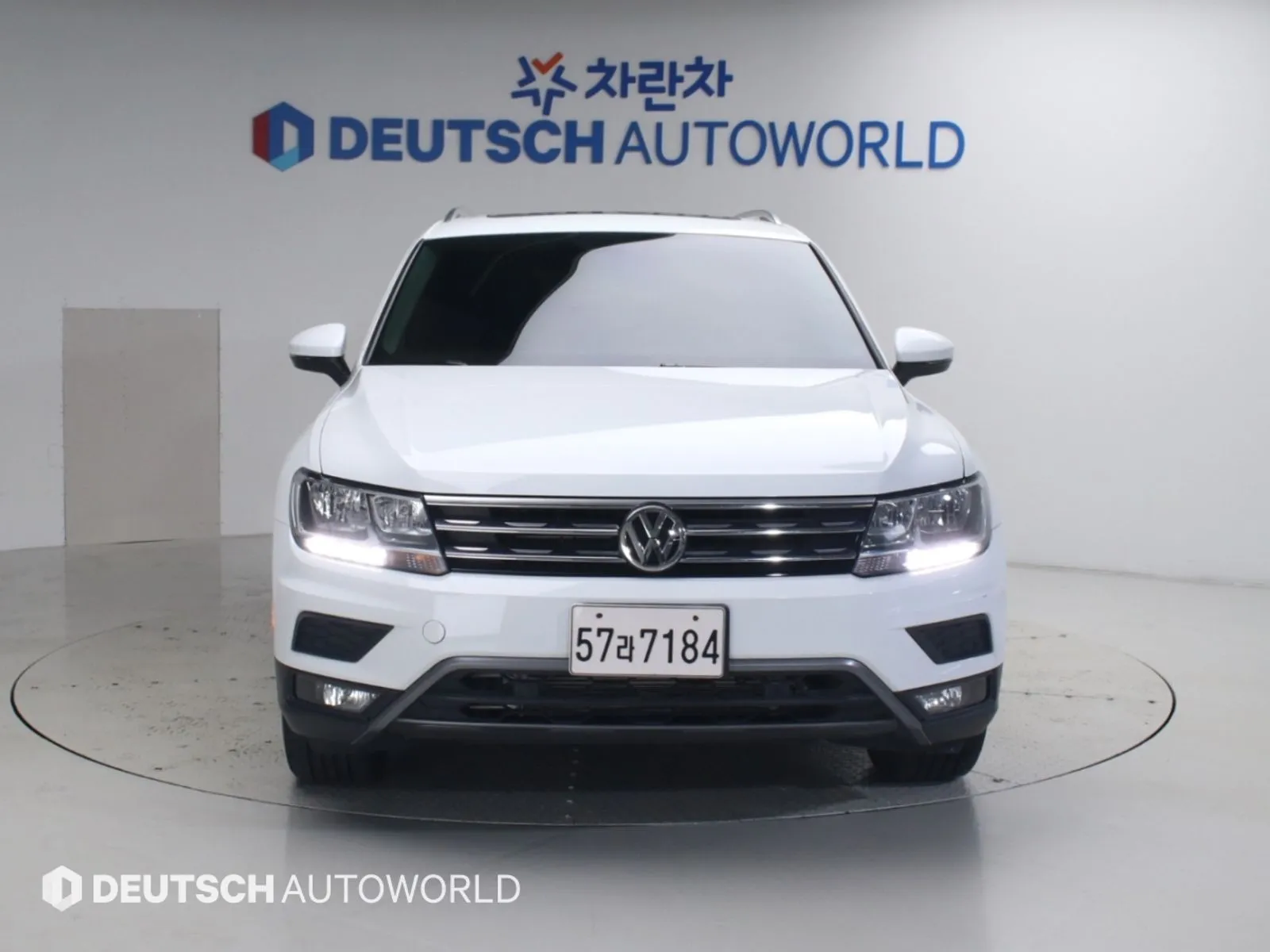 Volkswagen Tiguan 2.0 TSI Prestige, снимка 1 от 20
