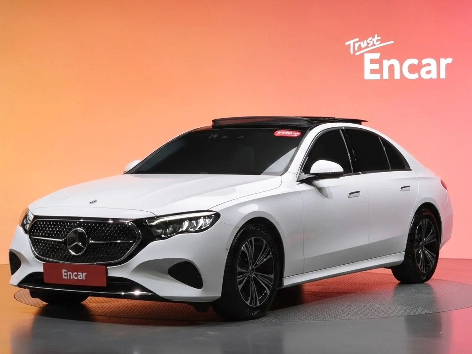 Mercedes-Benz E-Class E200 Avantgarde, снимка 1 от 20