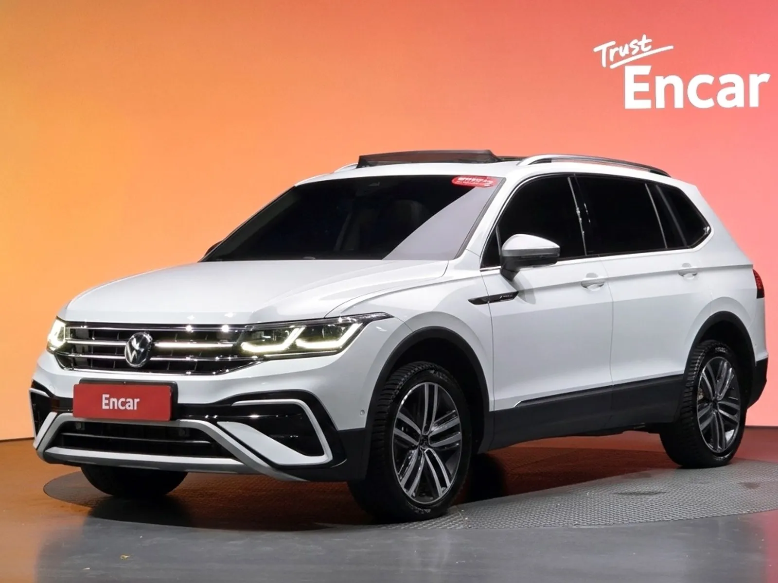 Volkswagen Tiguan 2.0 TSI Prestige, снимка 1 от 20