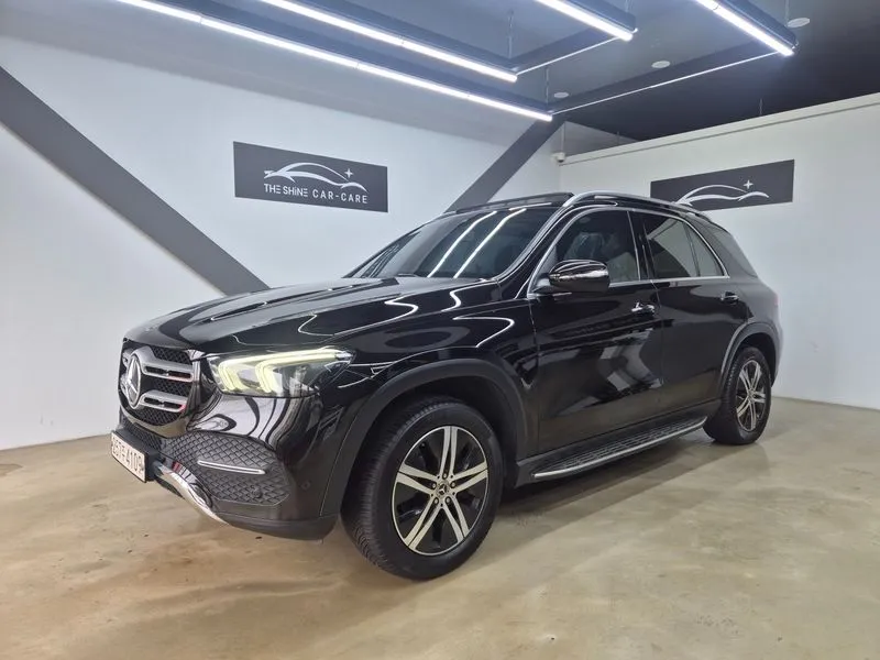 Mercedes-Benz GLE-Class GLE300d 4MATIC