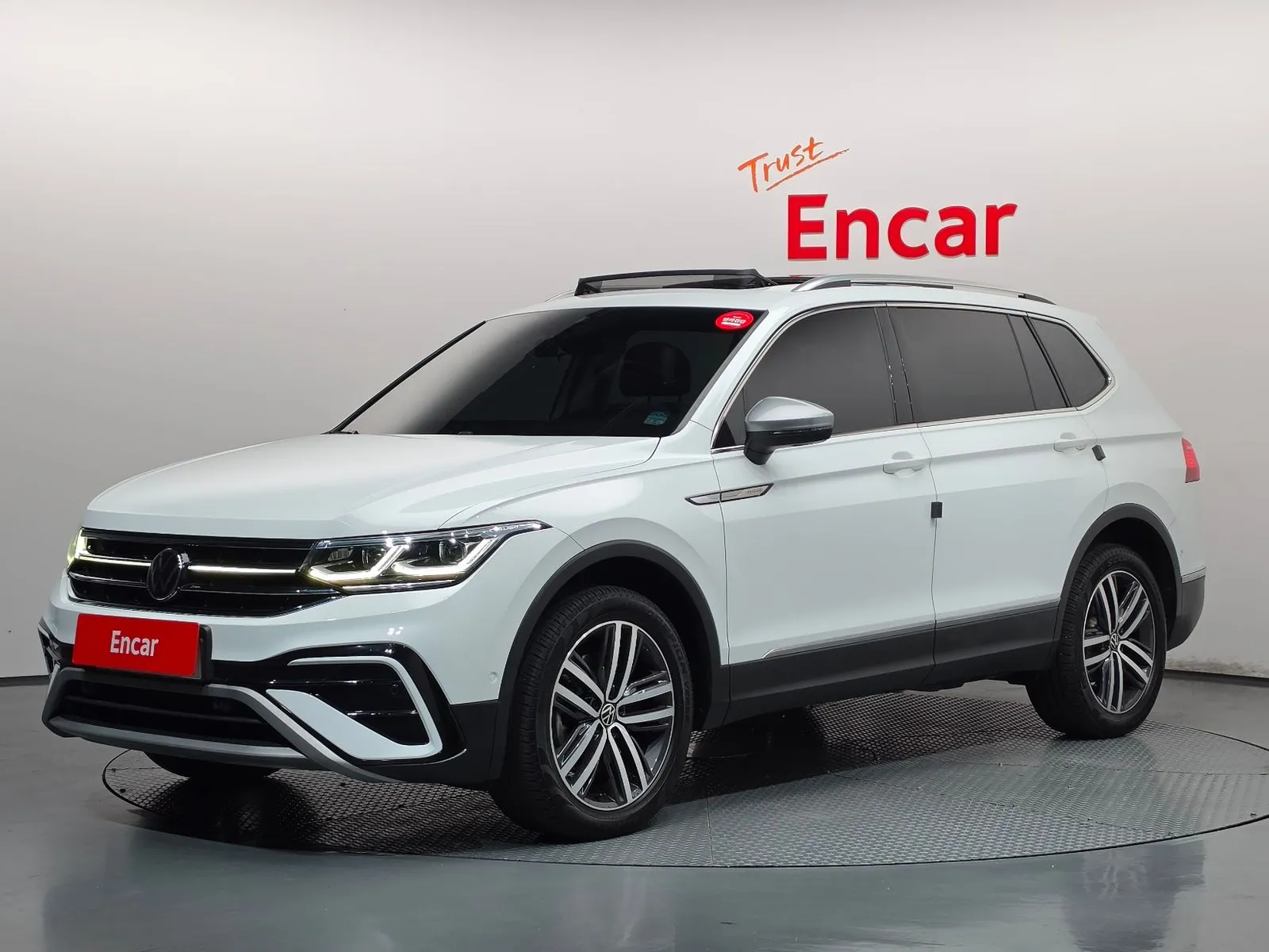 Volkswagen Tiguan 2.0 TSI Prestige, снимка 1 от 20