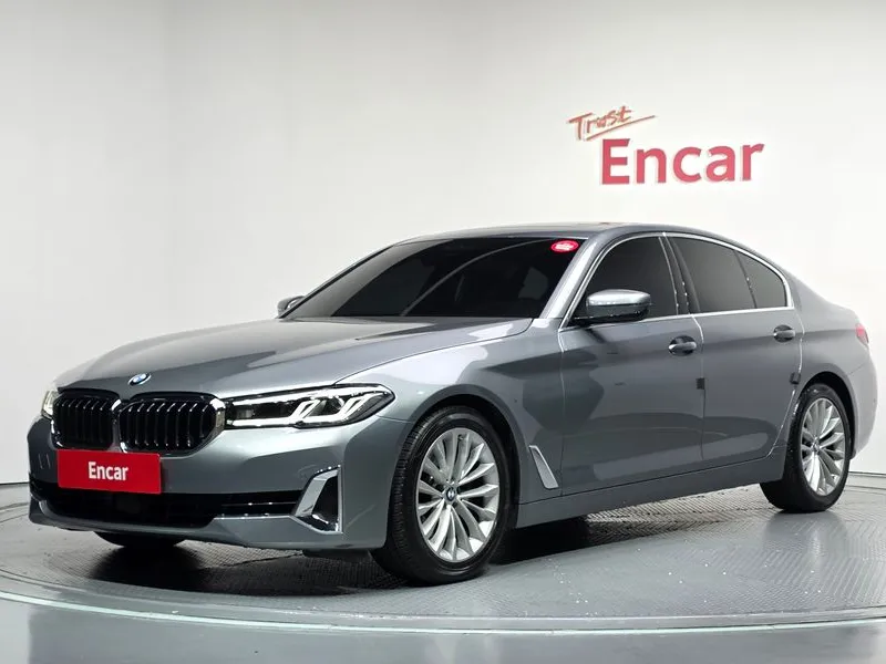 BMW 5 Series 520i Luxury