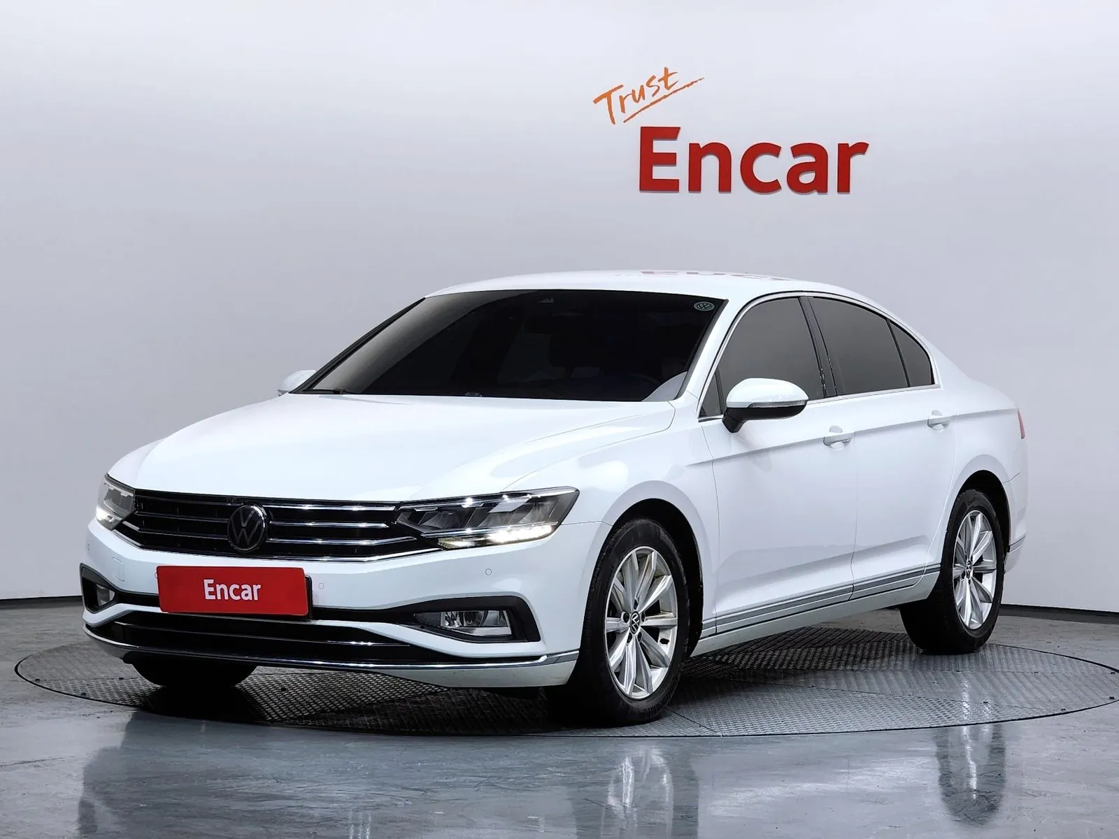 Volkswagen Passat 2.0 TDI Premium, снимка 1 от 20