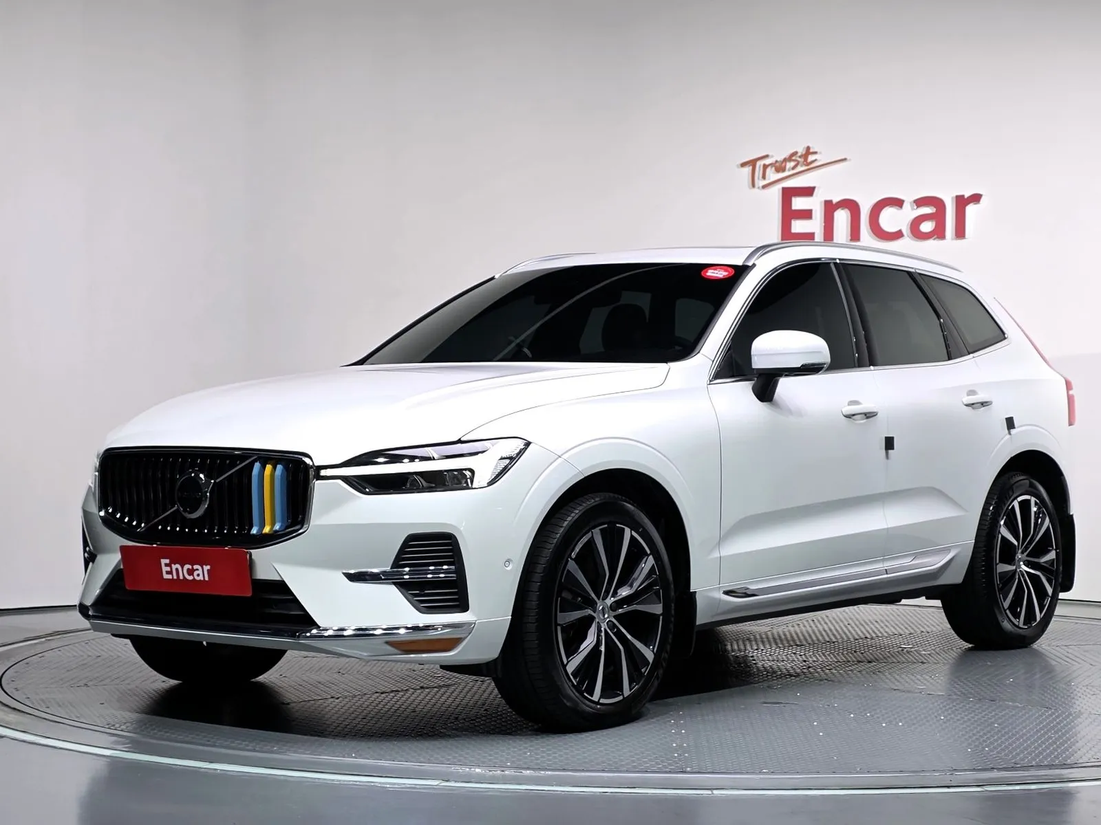 Volvo XC60 B6 Ultimate Bright, снимка 1 от 20