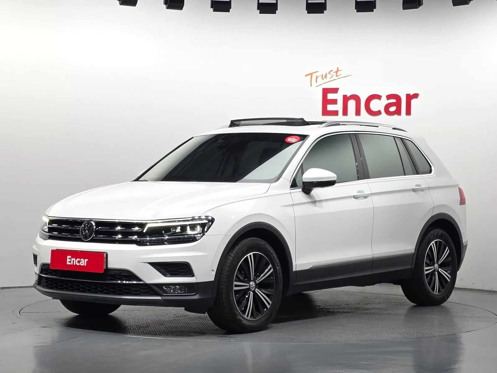 Volkswagen Tiguan 2.0 TDI Prestige, снимка 1 от 20