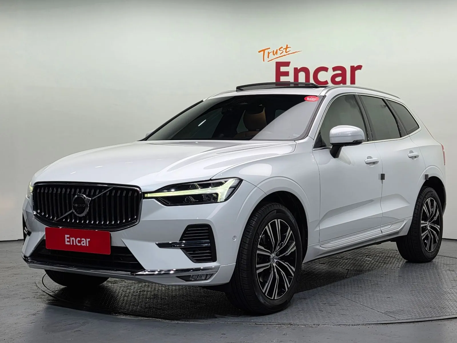Volvo XC60 B5 Inscription, снимка 1 от 20