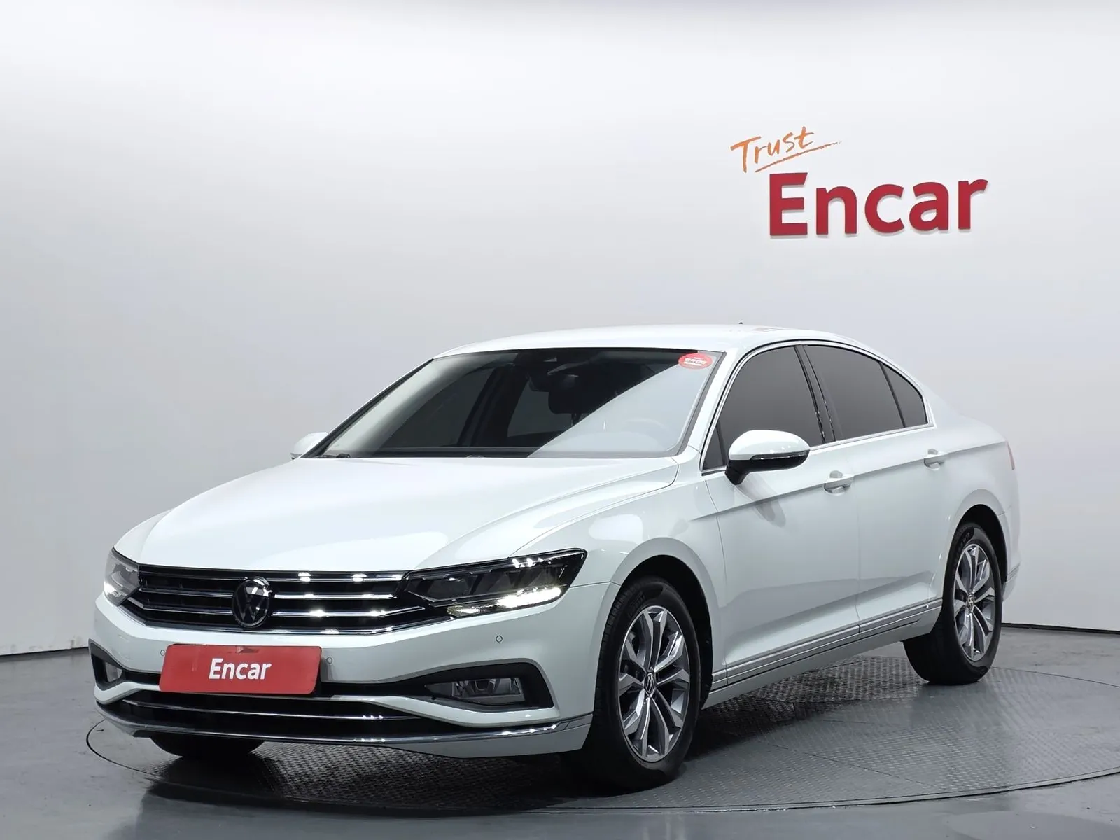 Volkswagen Passat 2.0 TDI Premium, снимка 1 от 20