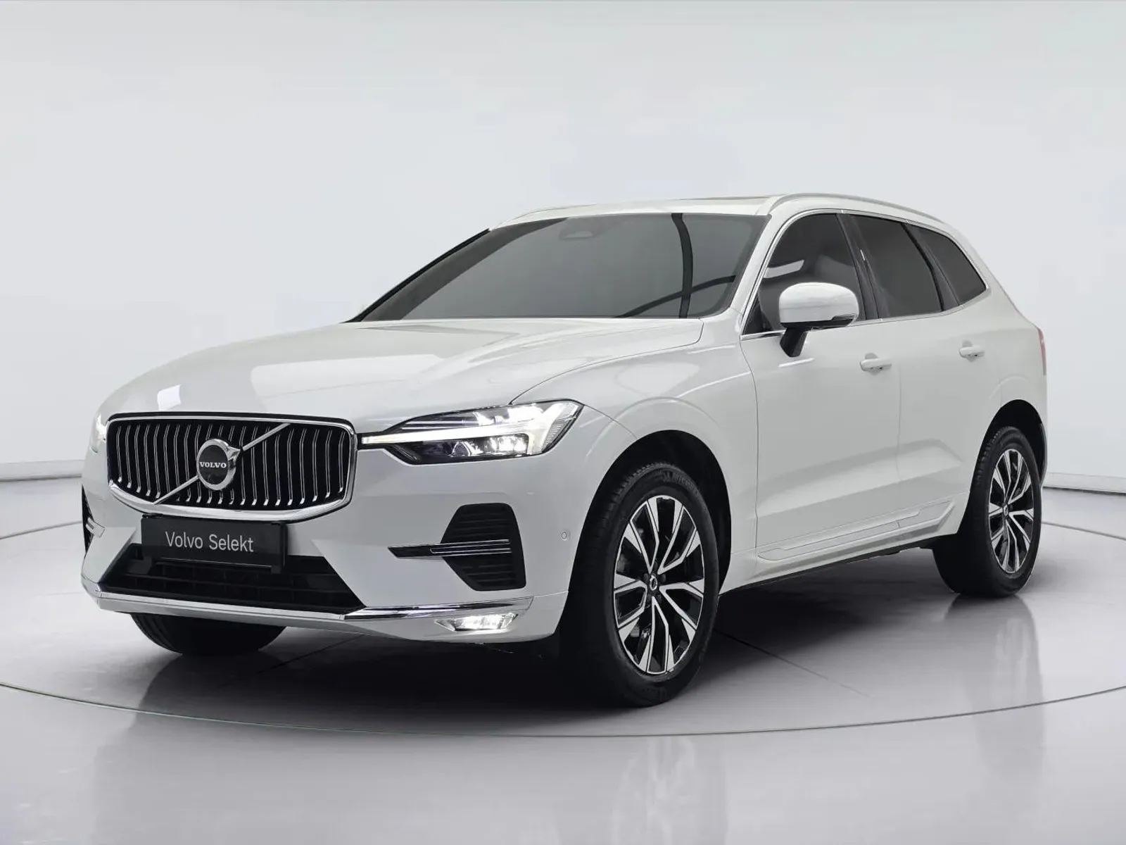 Volvo XC60 B5 Ultimate Bright, снимка 1 от 20