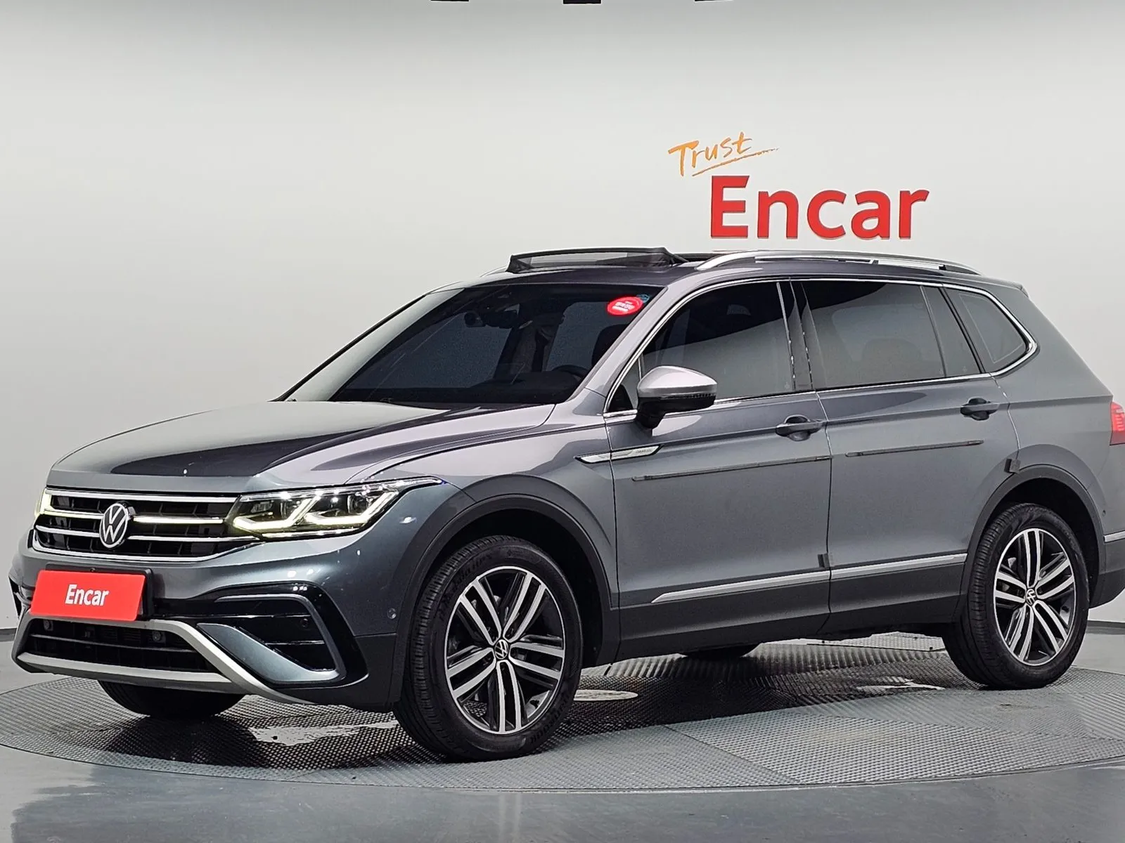 Volkswagen Tiguan 2.0 TSI Prestige, снимка 1 от 20