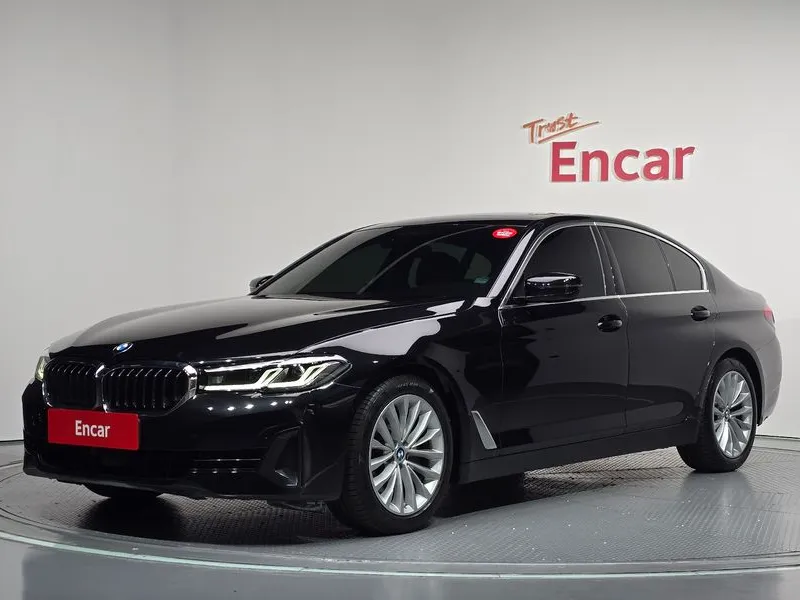 BMW 5 Series 520i Luxury