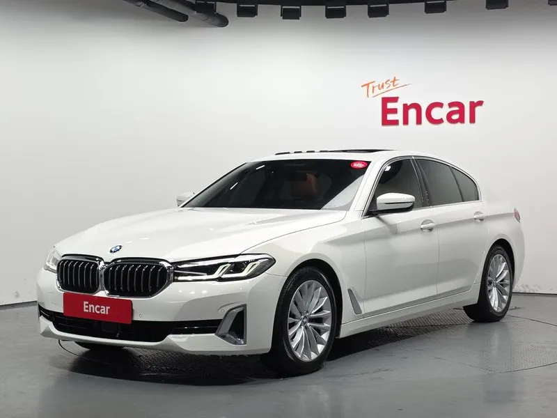 BMW 5 Series 520i Luxury