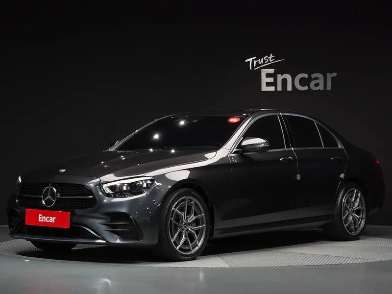 Mercedes-Benz E-Class E220d 4MATIC AMG Line