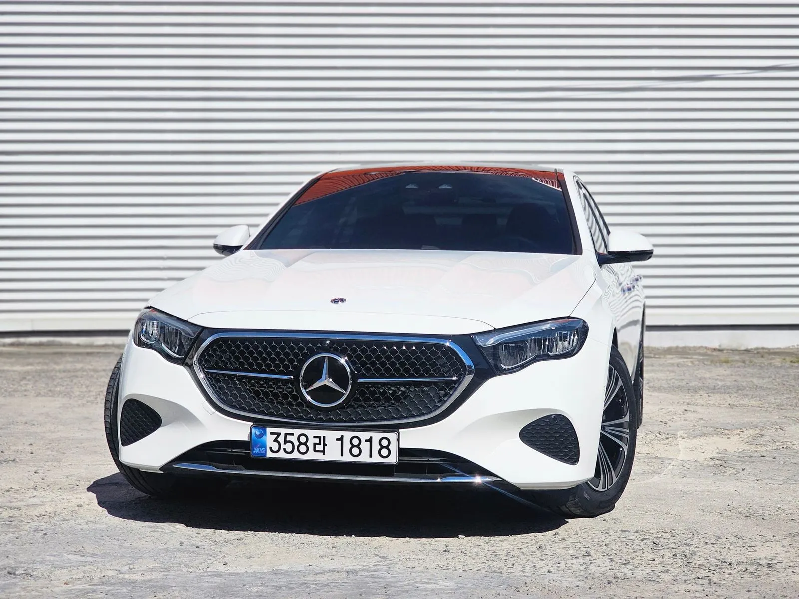 Mercedes-Benz E-Class E200 Avantgarde, снимка 1 от 20