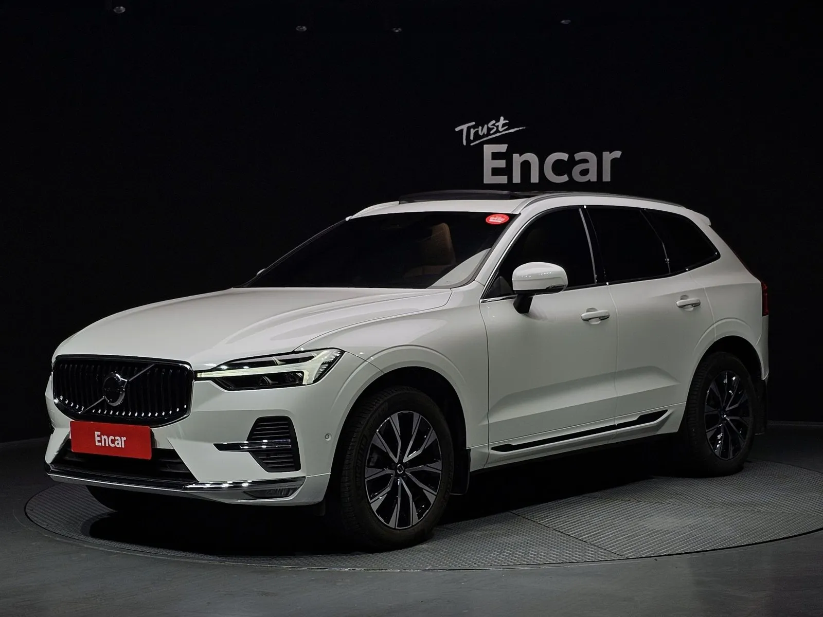 Volvo XC60 B5 Ultimate Bright, снимка 1 от 20