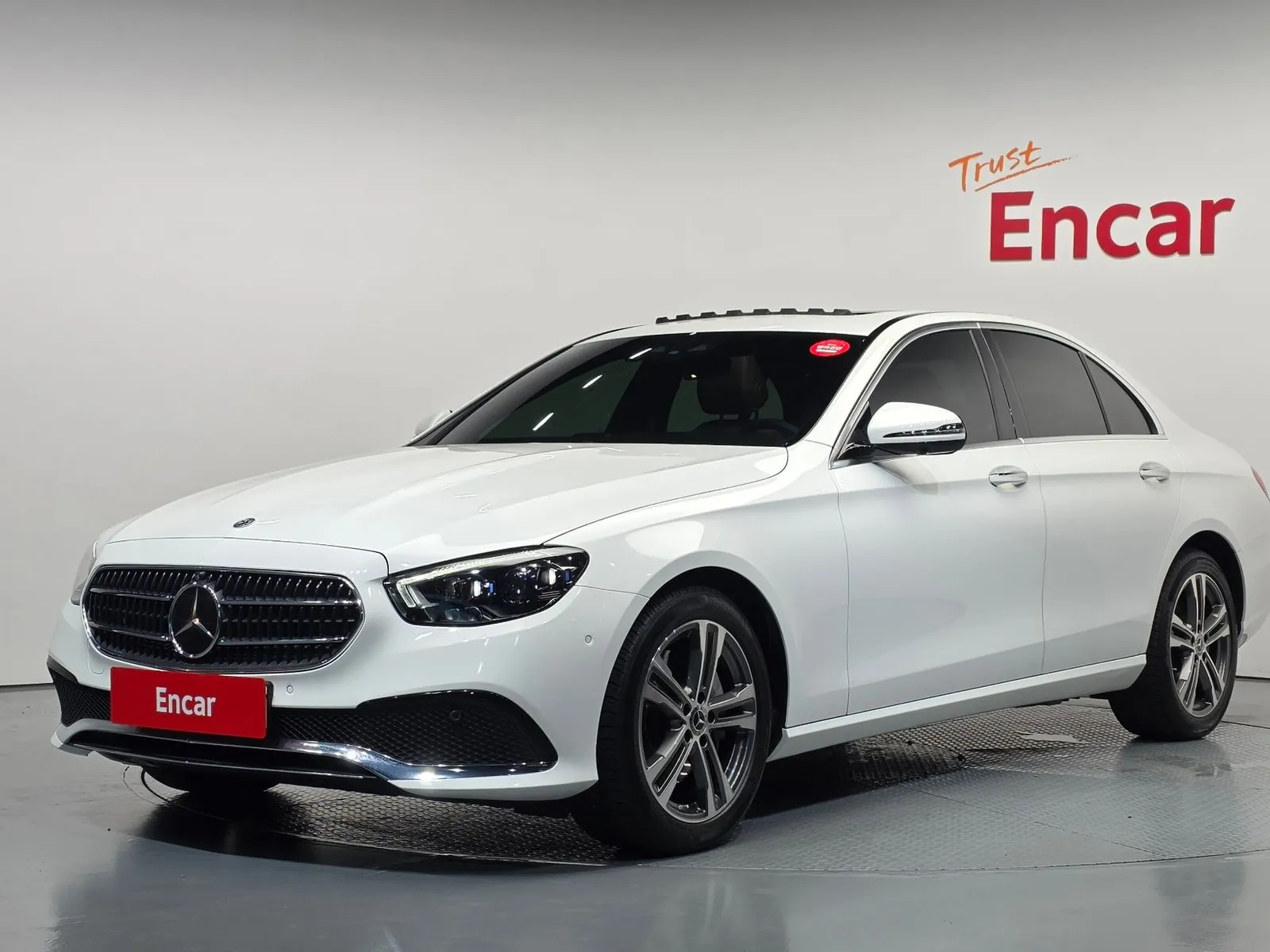 Mercedes-Benz E-Class E350 4MATIC Avantgarde, снимка 1 от 20