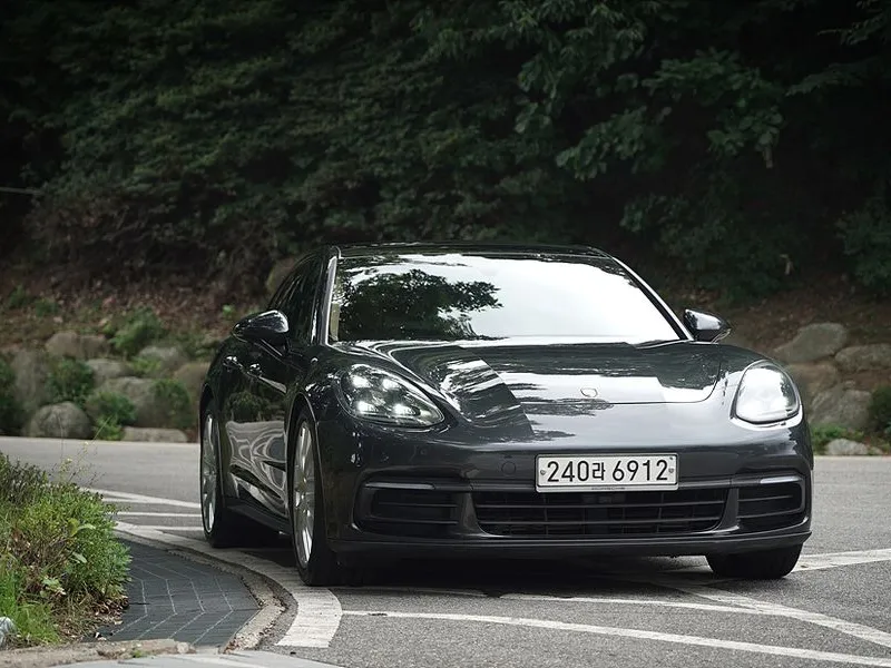 Porsche Panamera 3.0 AWD