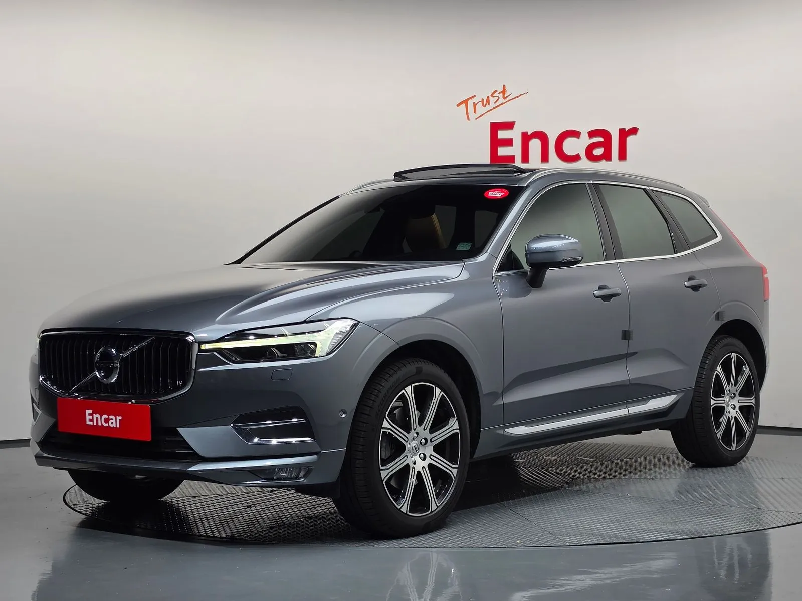 Volvo XC60 B6 Inscirtion, снимка 1 от 20