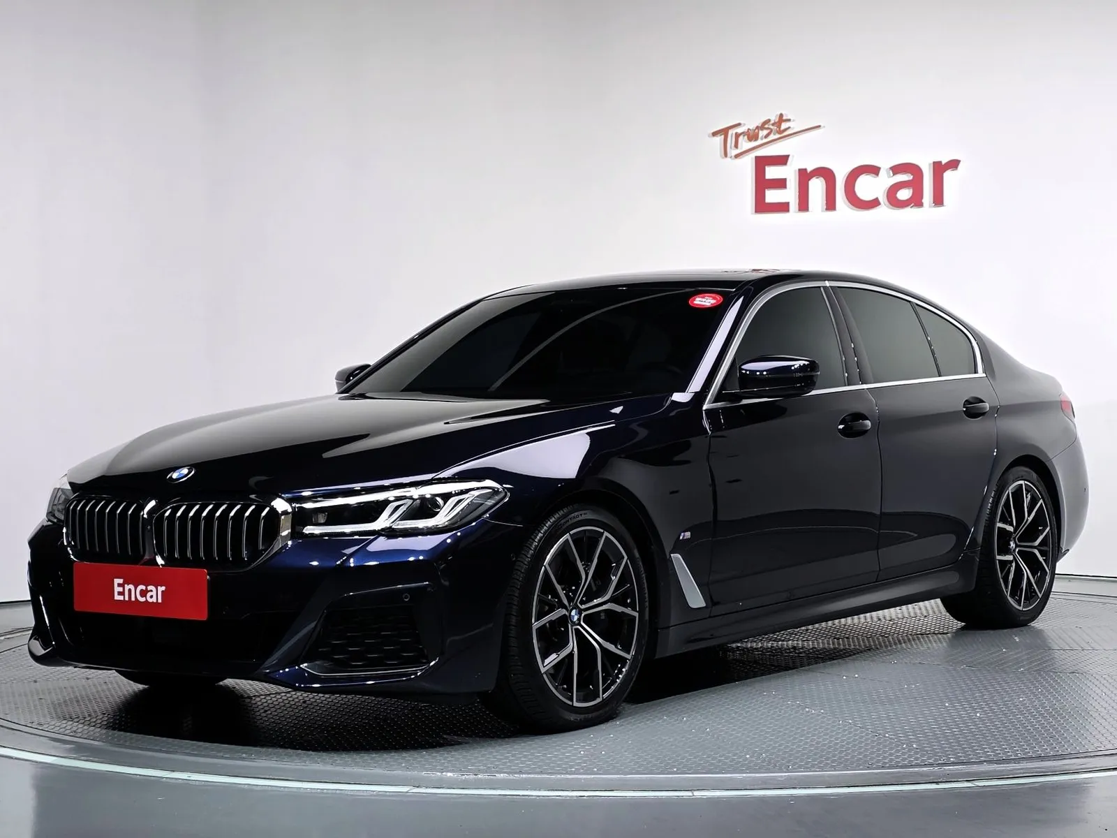 BMW 5 Series 530i xDrive M Sport Package, снимка 1 от 20