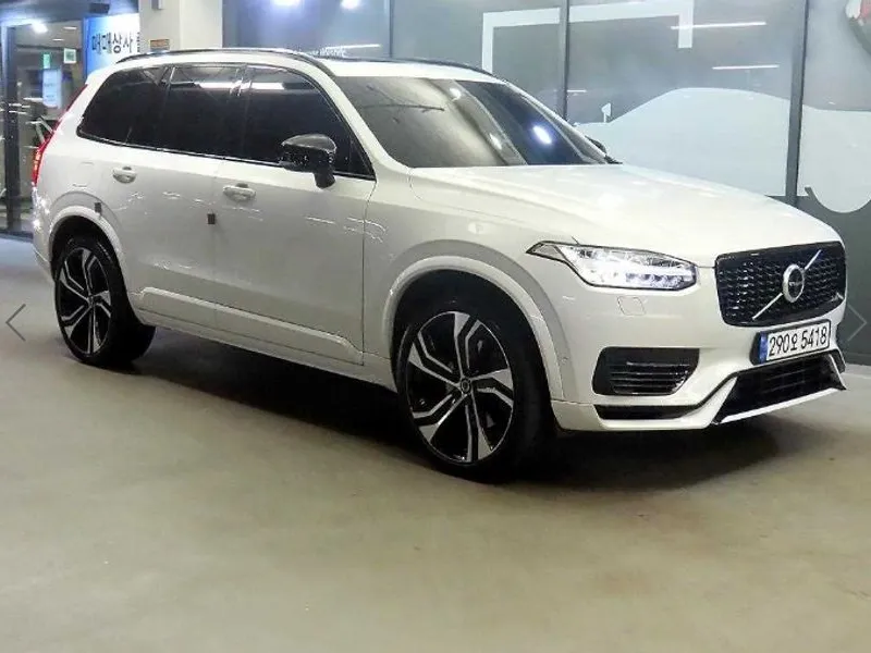 Volvo XC90 T8 R-Design Hybrid