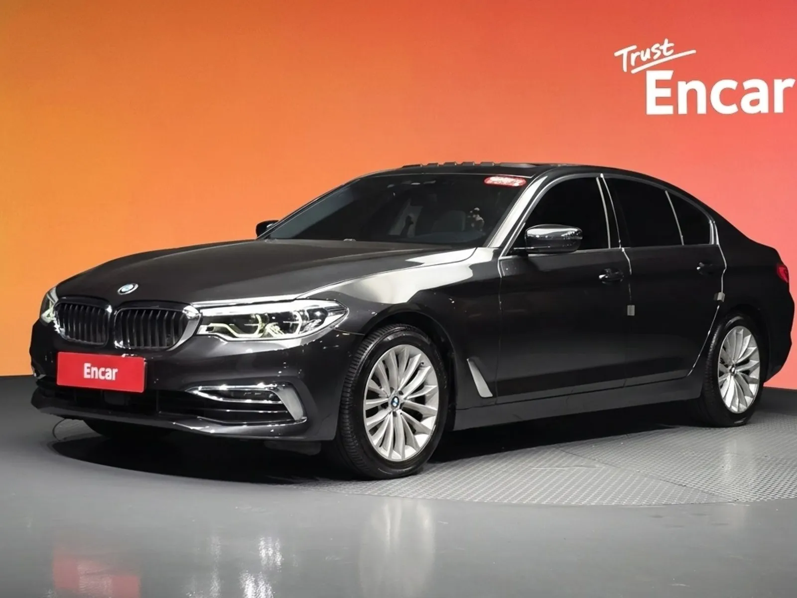 BMW 5 Series 520d xDrive Luxury Plus, снимка 1 от 20