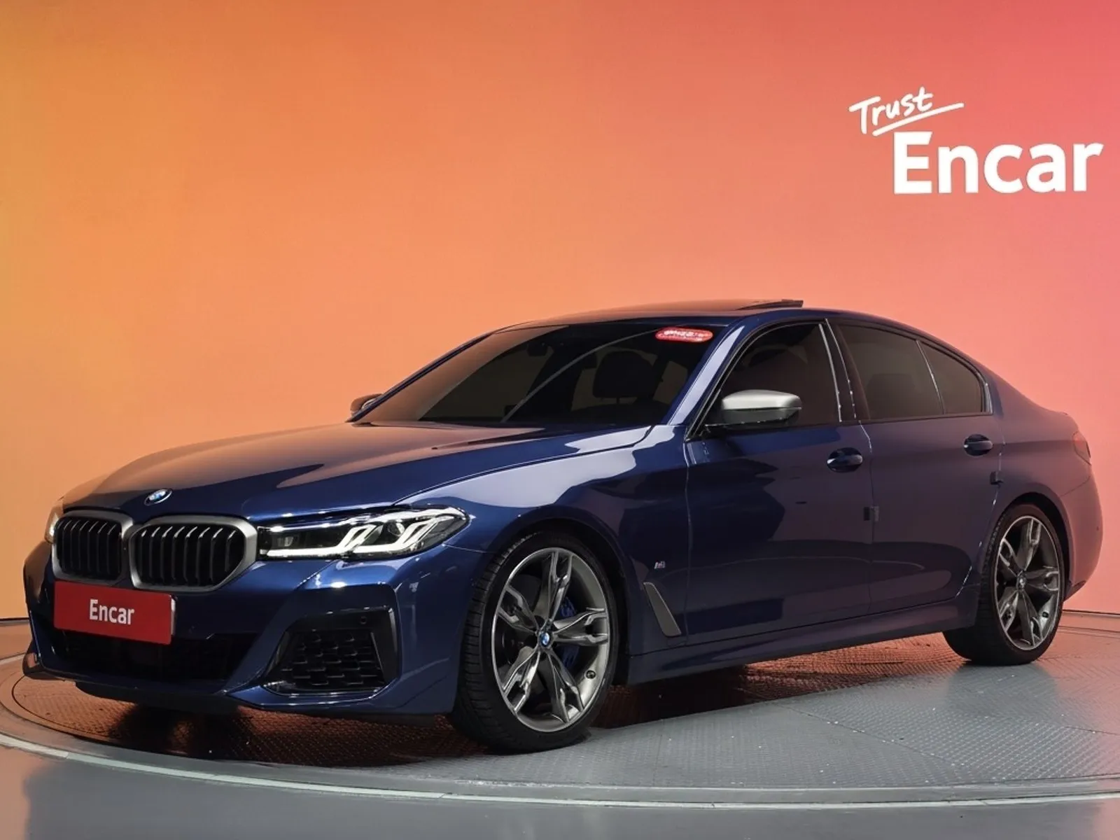 BMW 5 Series M550i xDrive, снимка 1 от 20
