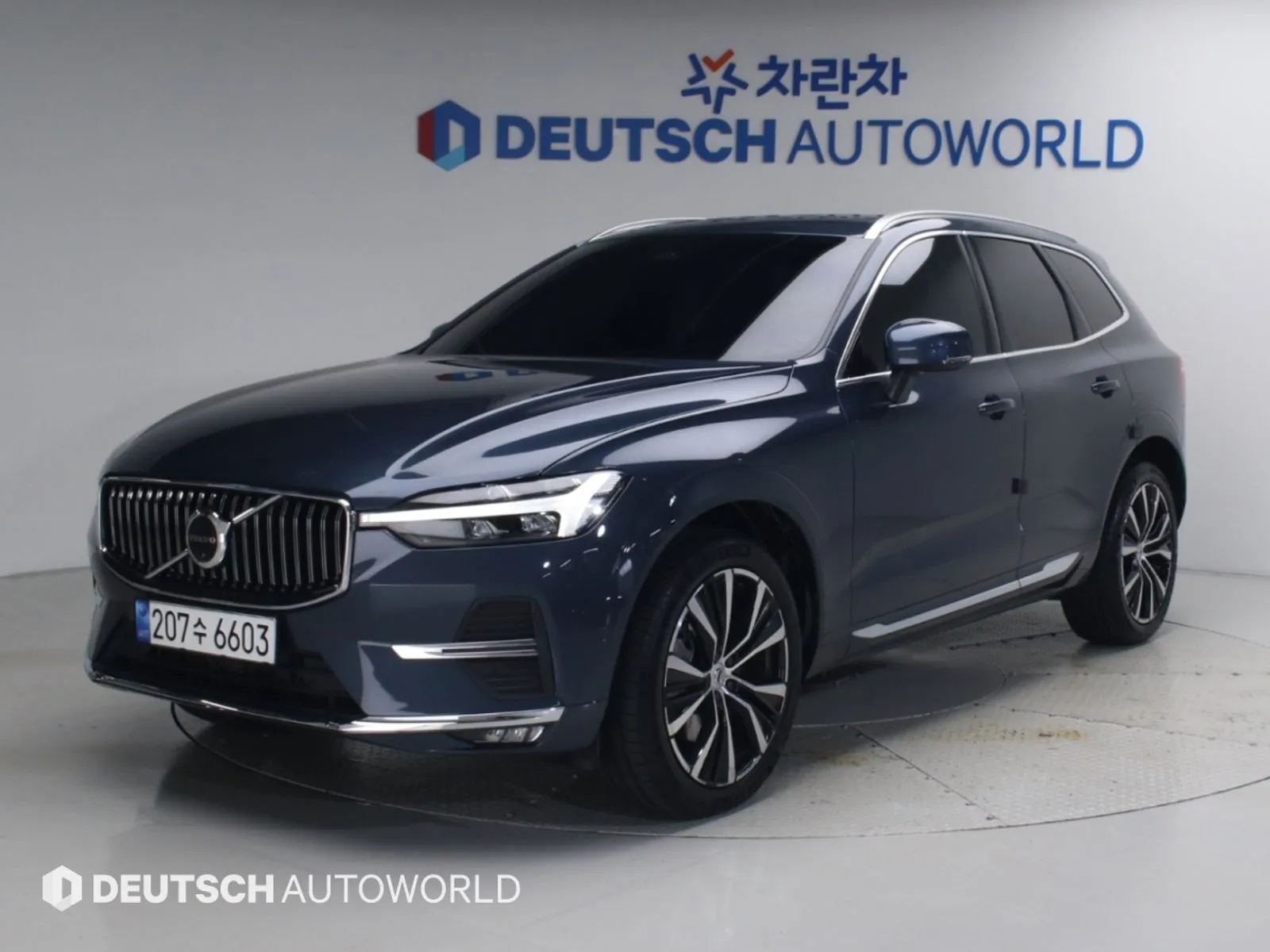 Volvo XC60 B6 Ultimate Bright, снимка 1 от 20