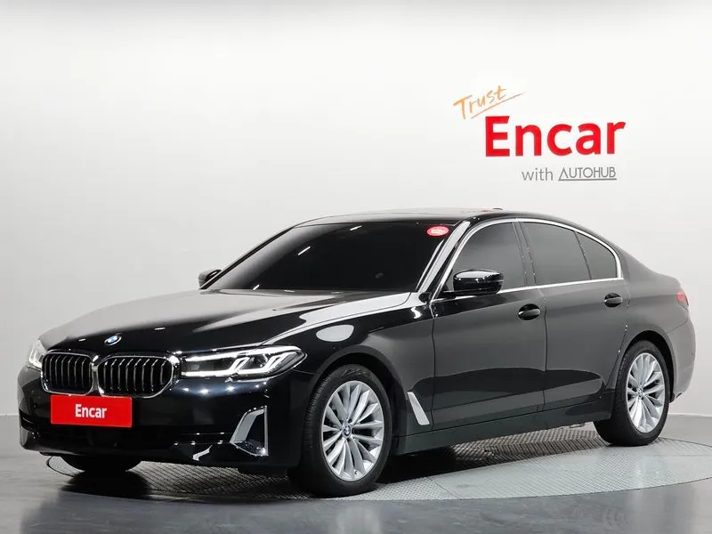 BMW 5 Series 520i Luxury