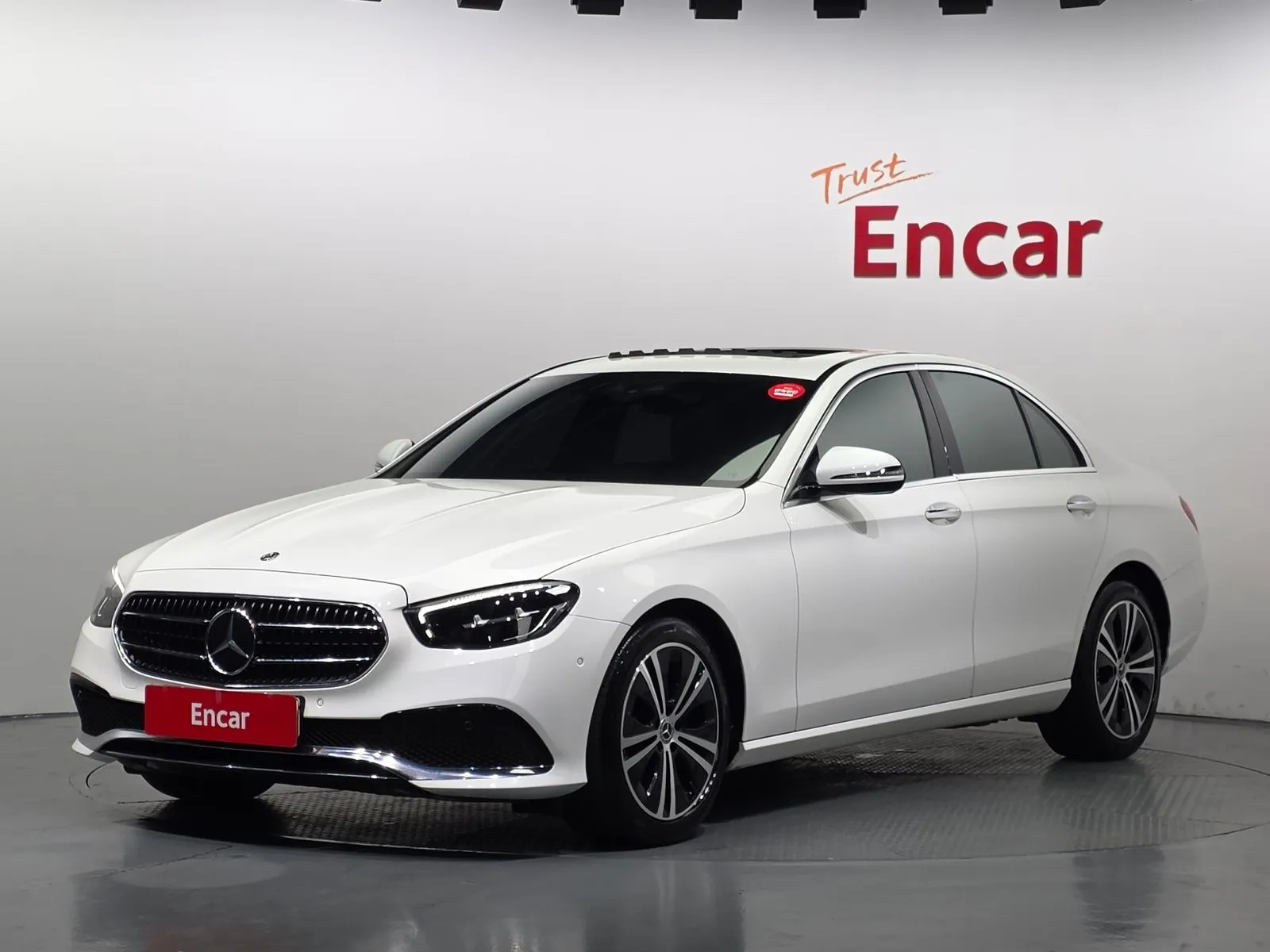 Mercedes-Benz E-Class E250 Avantgarde, снимка 1 от 20