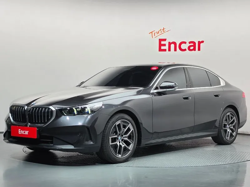 BMW 5 Series 520i