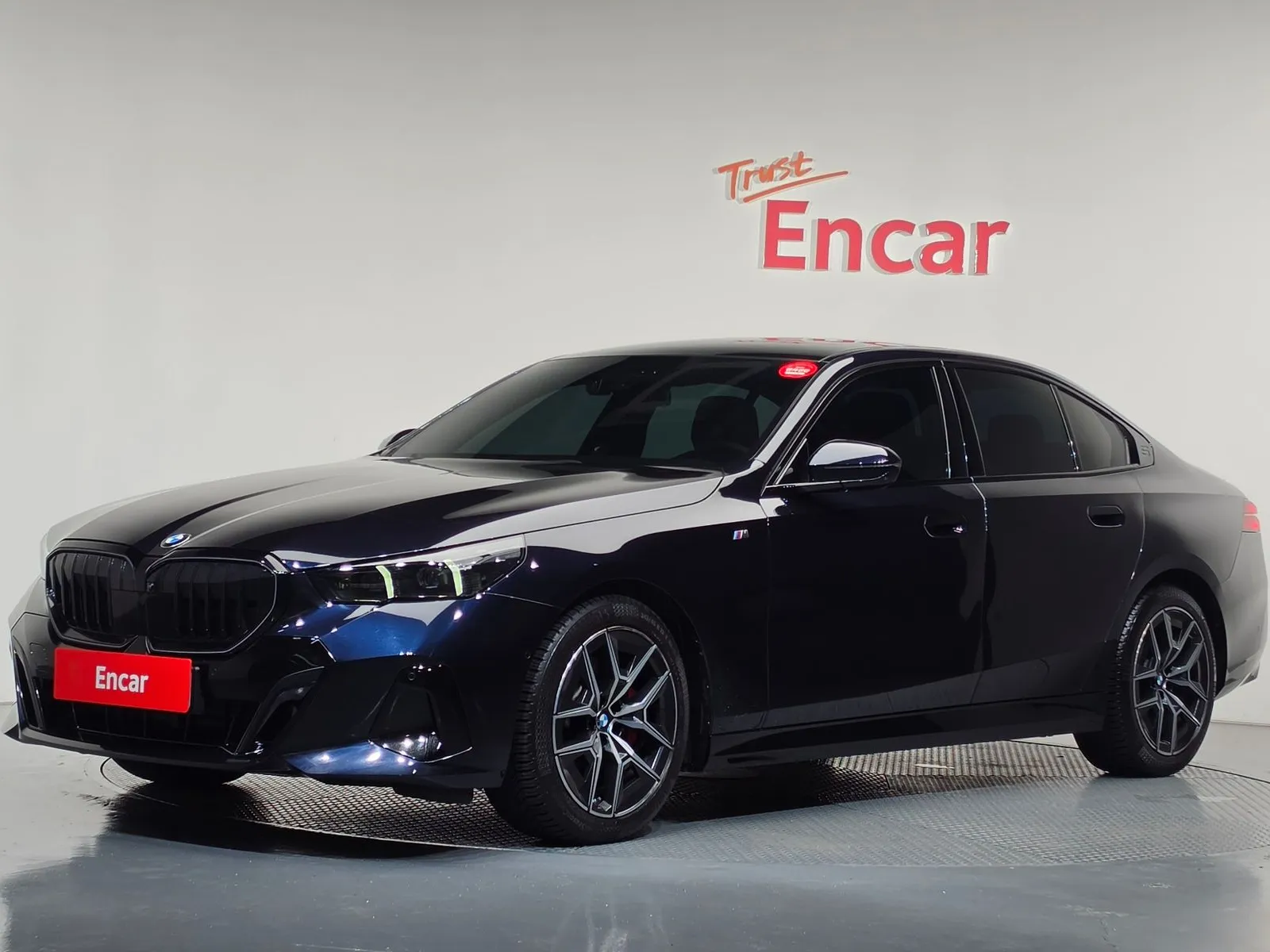 BMW 5 Series 520i Special Edition, снимка 1 от 20
