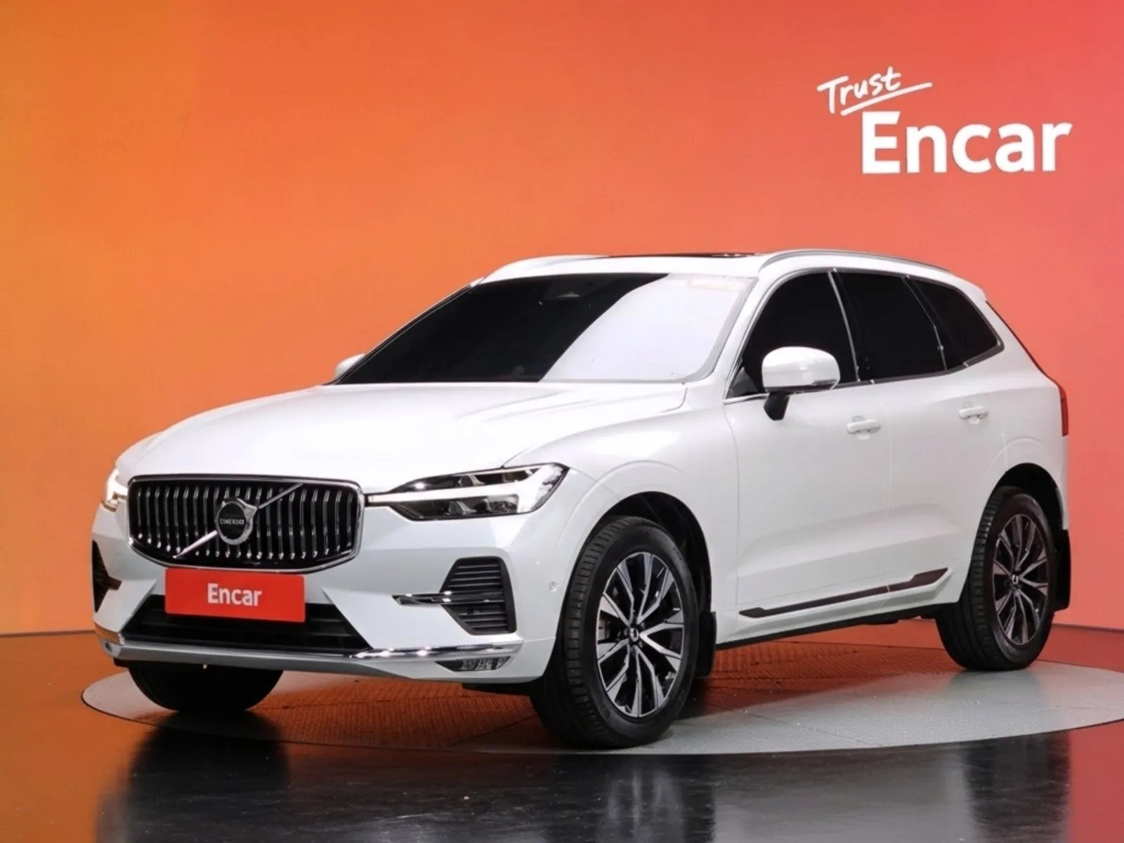 Volvo XC60 B5 Ultimate Bright, снимка 1 от 20