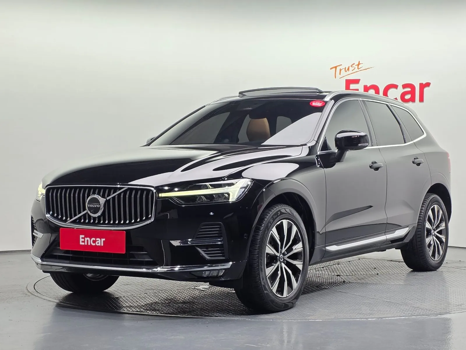 Volvo XC60 B5 Ultimate Bright, снимка 1 от 20