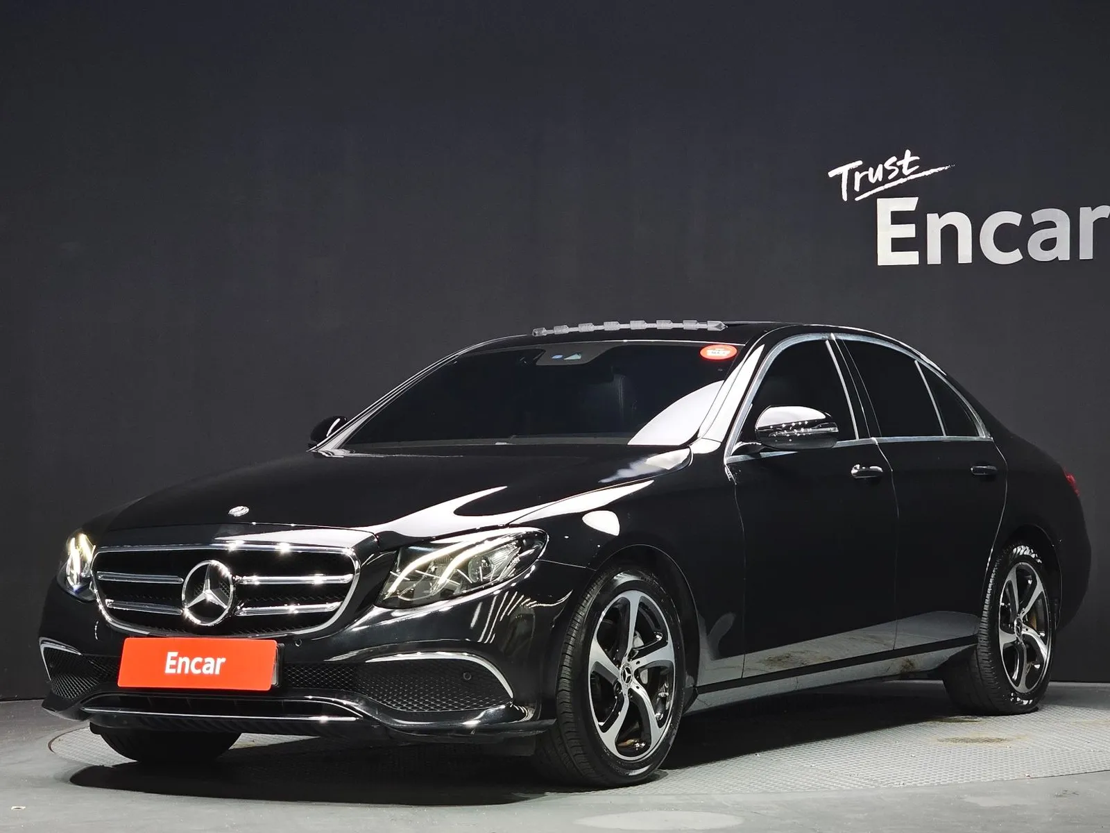 Mercedes-Benz E-Class E250 Avantgarde, снимка 1 от 20