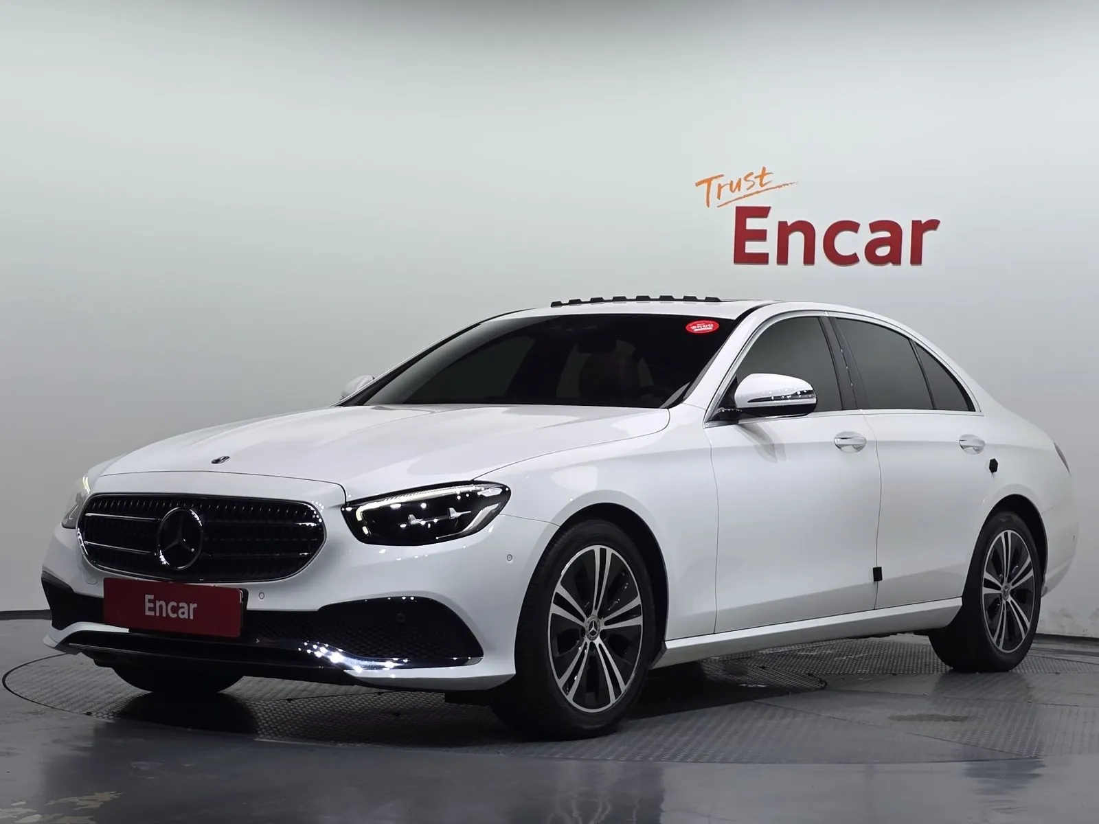 Mercedes-Benz E-Class E250 Avantgarde, снимка 1 от 20