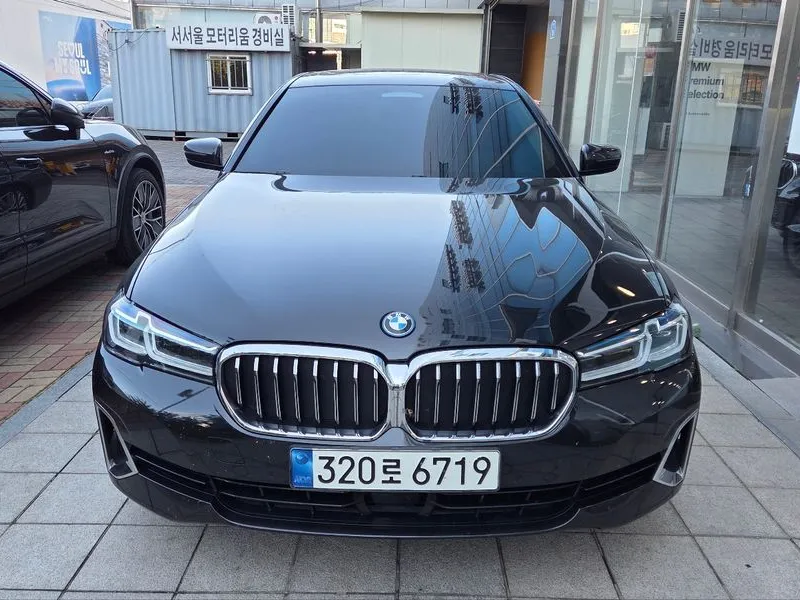 BMW 5 Series 530e Luxury