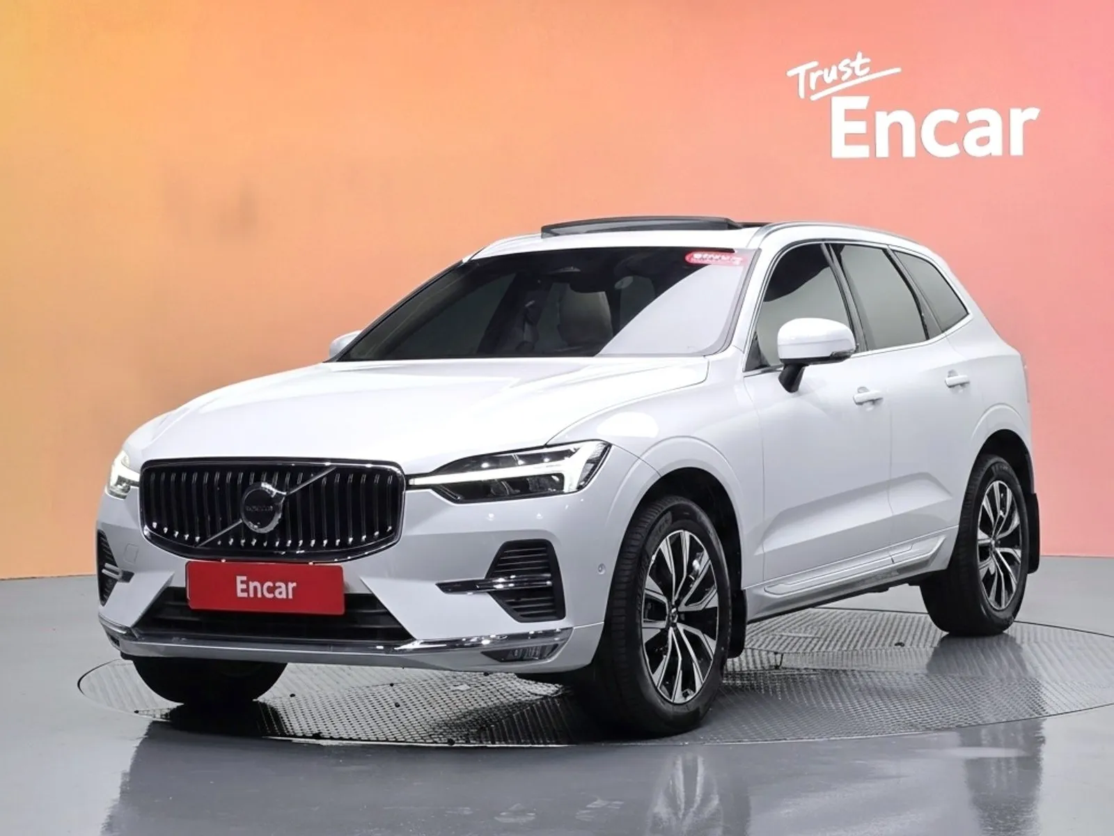 Volvo XC60 B5 Ultimate Bright, снимка 1 от 20