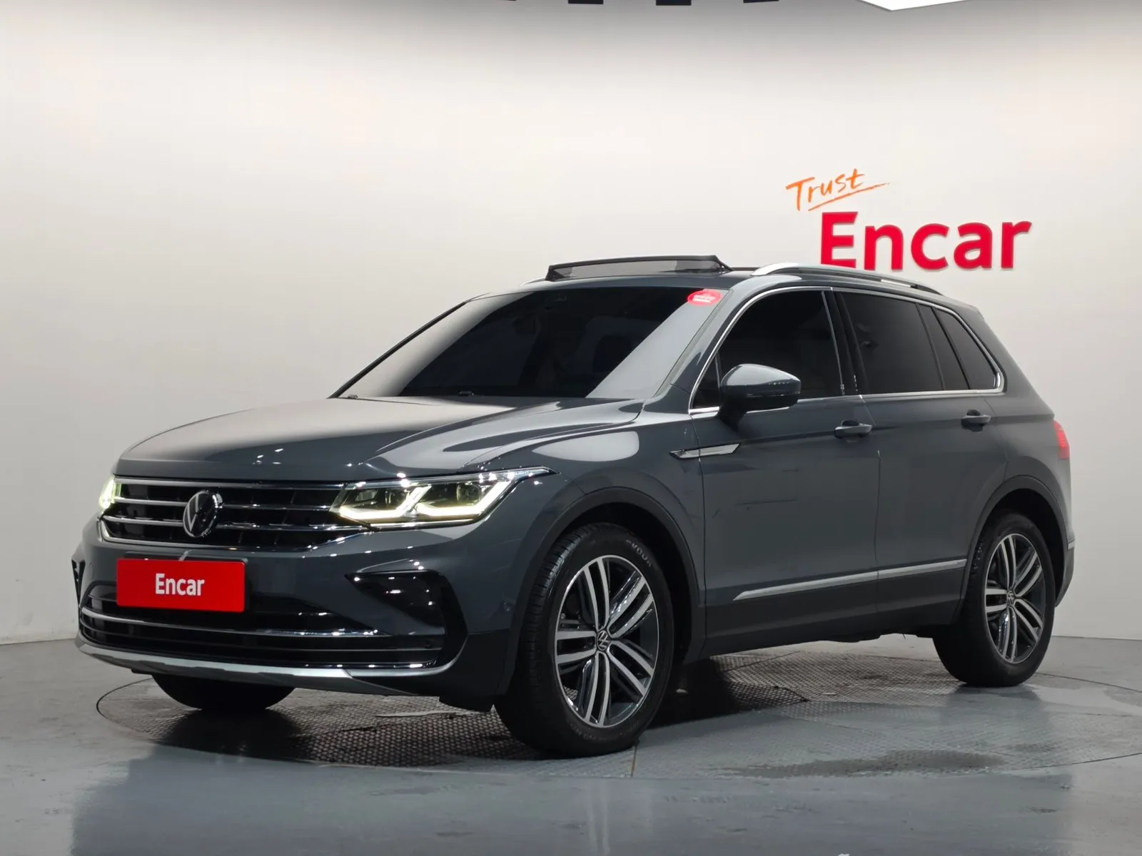 Volkswagen Tiguan 2.0 TDI Prestige, снимка 1 от 20