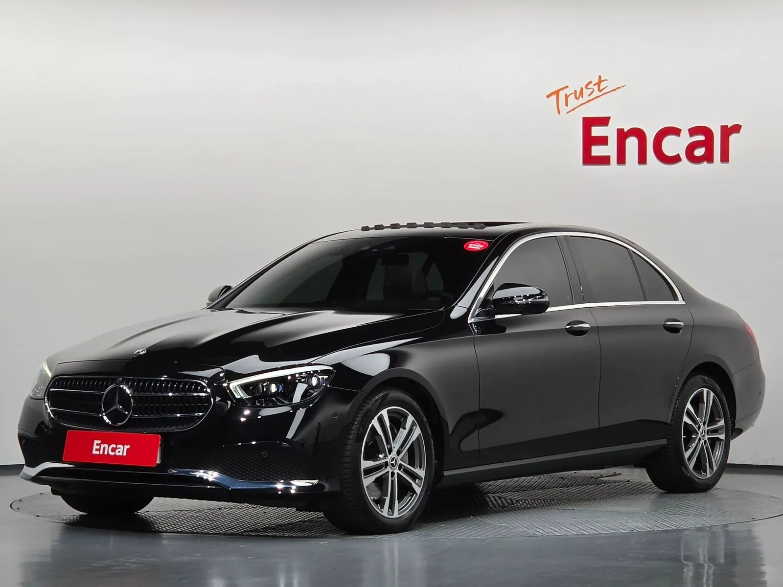 Mercedes-Benz E-Class E350 4MATIC Avantgarde, снимка 1 от 20