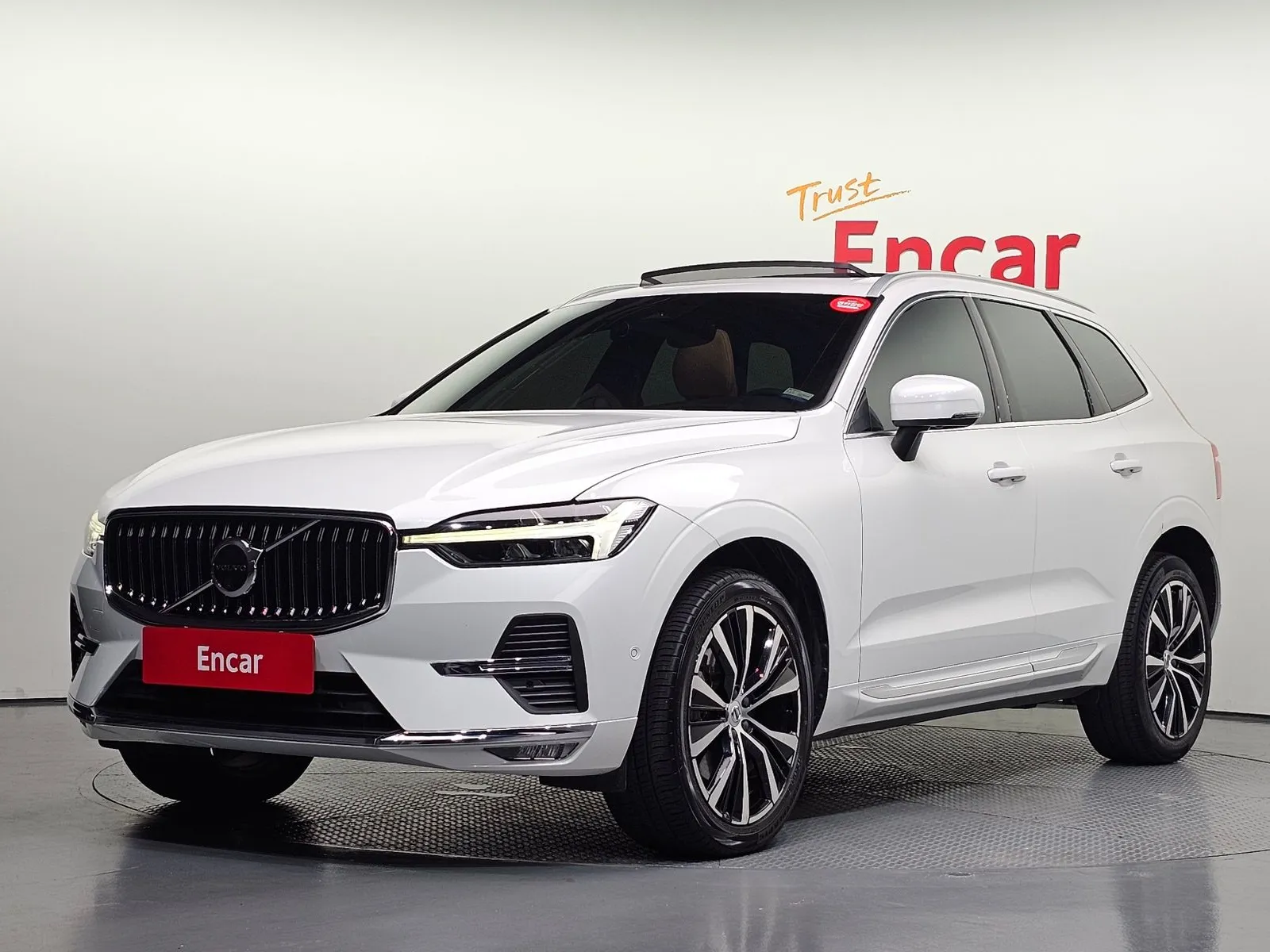 Volvo XC60 B6 Ultimate Bright, снимка 1 от 20