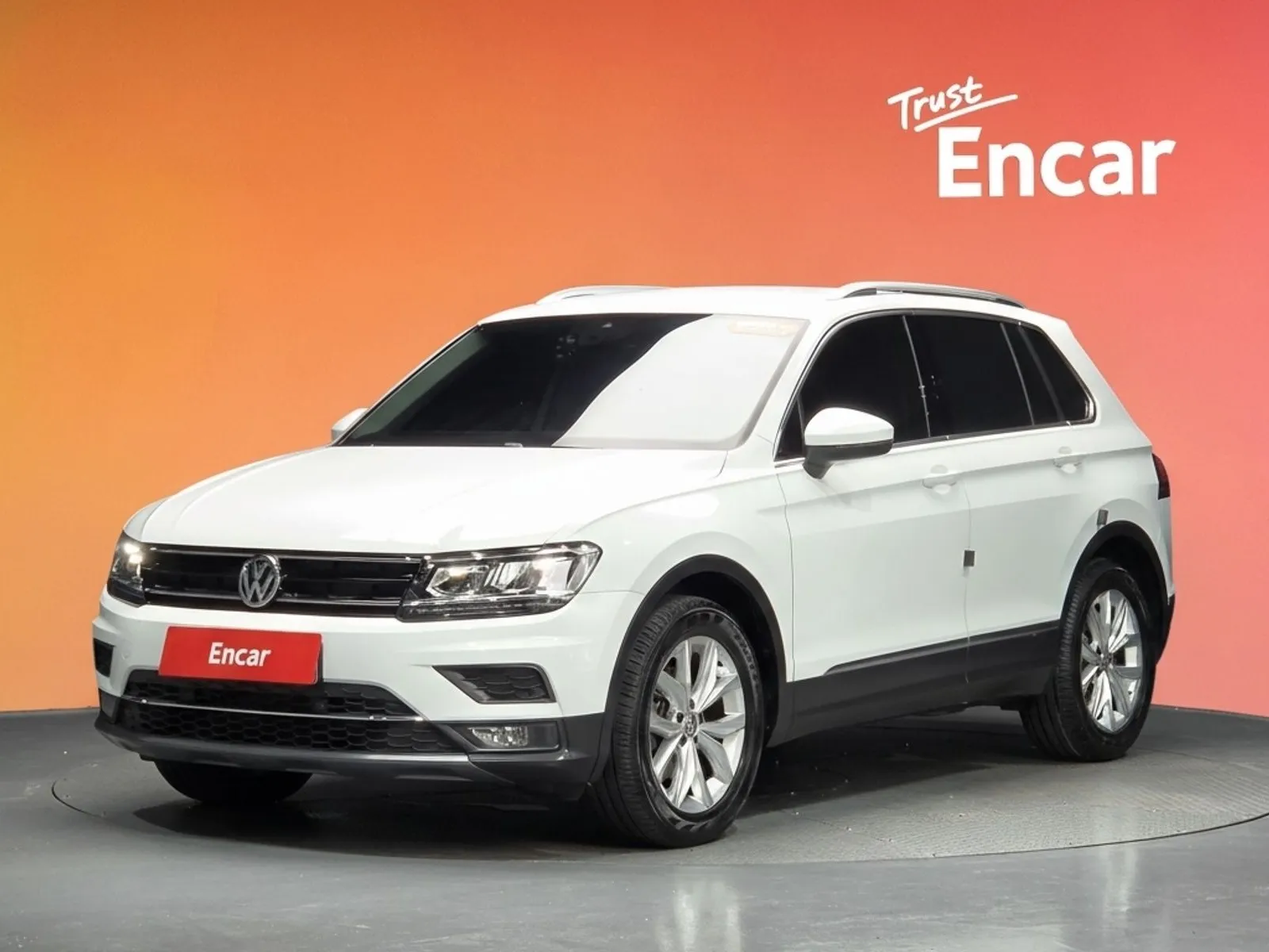 Volkswagen Tiguan 2.0 TDI Premium, снимка 1 от 20