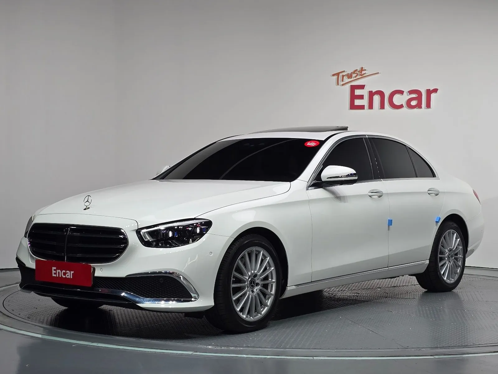 Mercedes-Benz E-Class E250 Exclusive, снимка 1 от 20